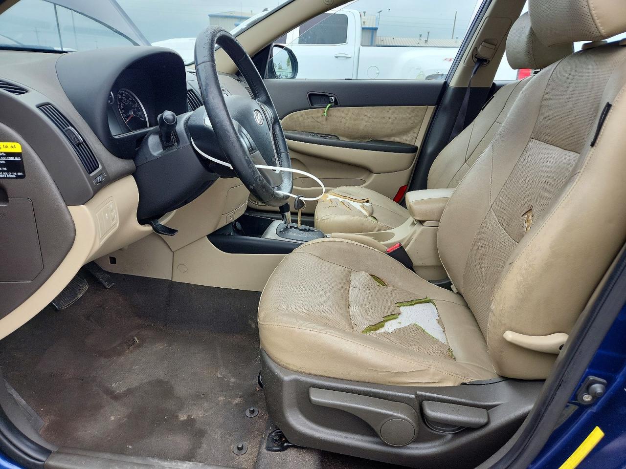 2012 HYUNDAI ELANTRA
