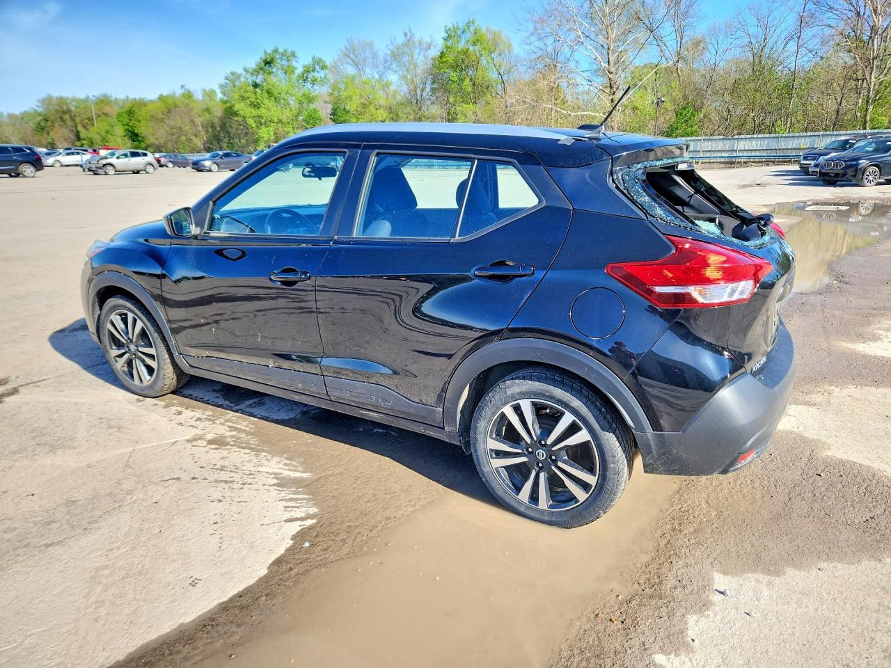 2019 NISSAN KICKS