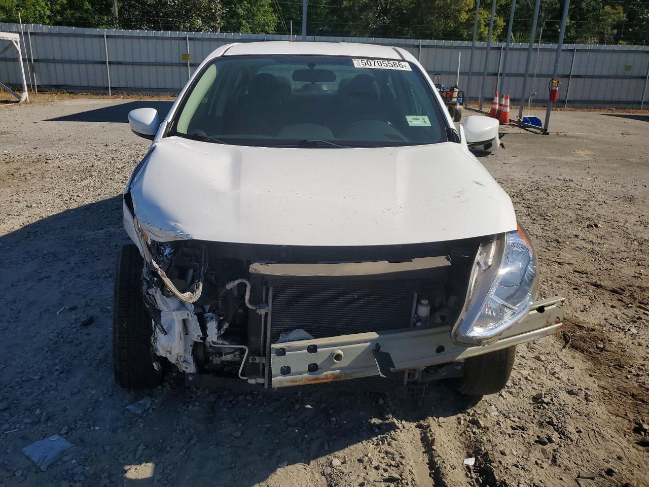 2018 NISSAN VERSA
