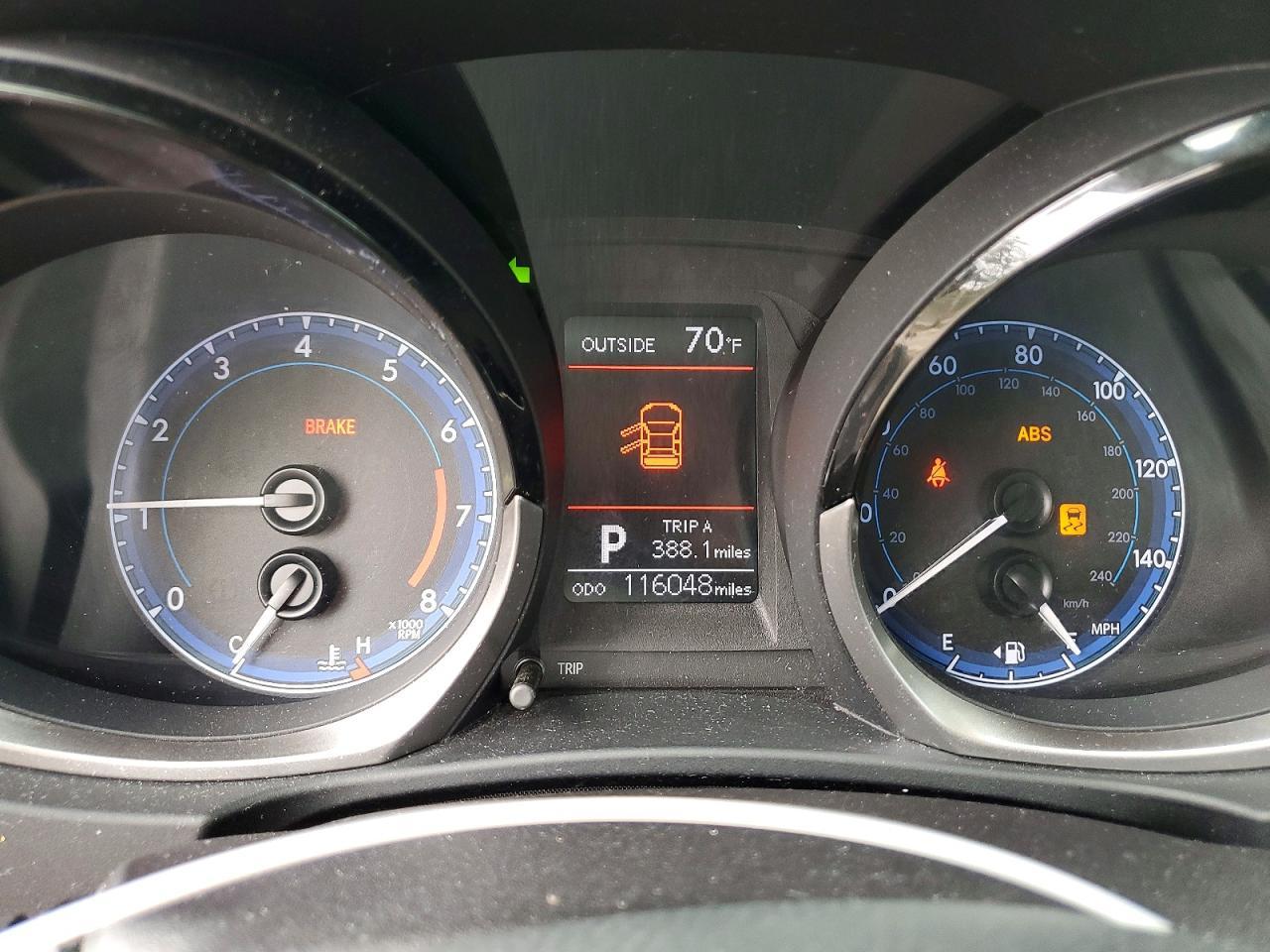 2015 TOYOTA COROLLA