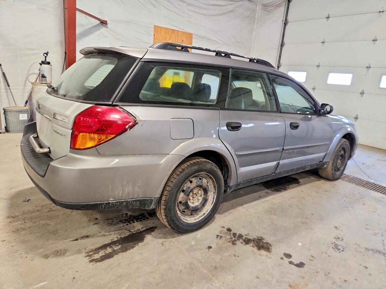 2008 SUBARU Outback