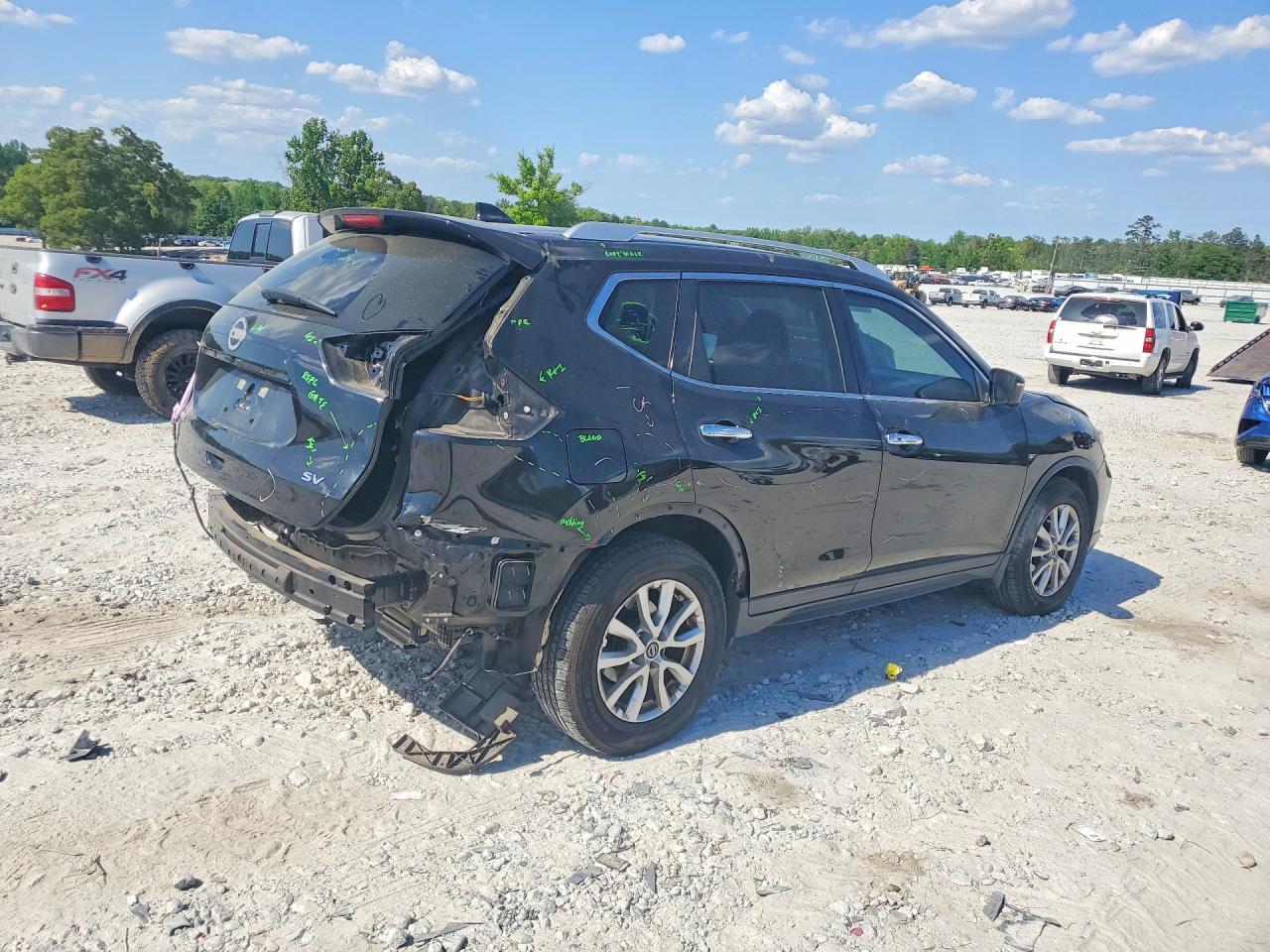 2017 NISSAN ROGUE
