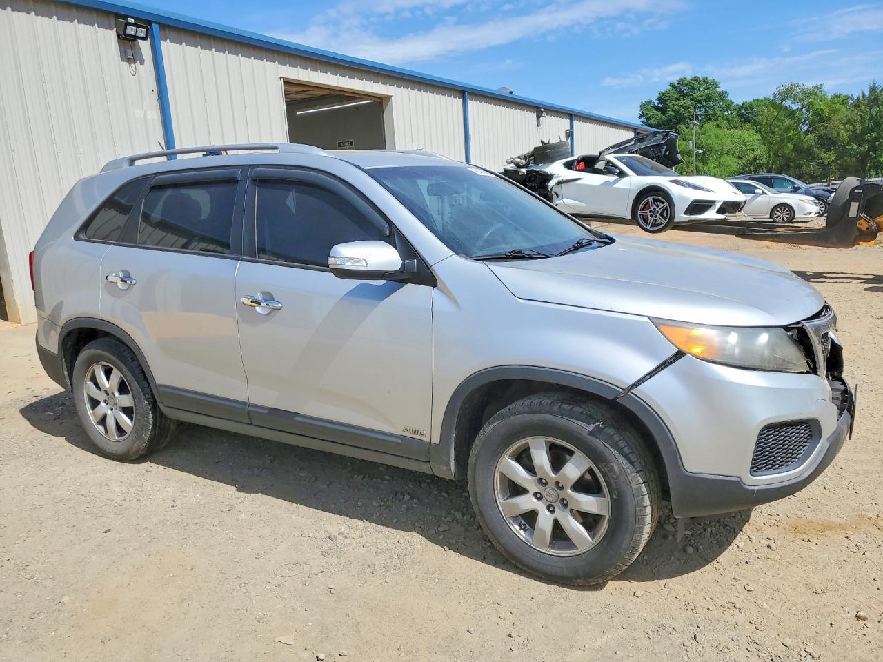 2011 KIA SORENTO
