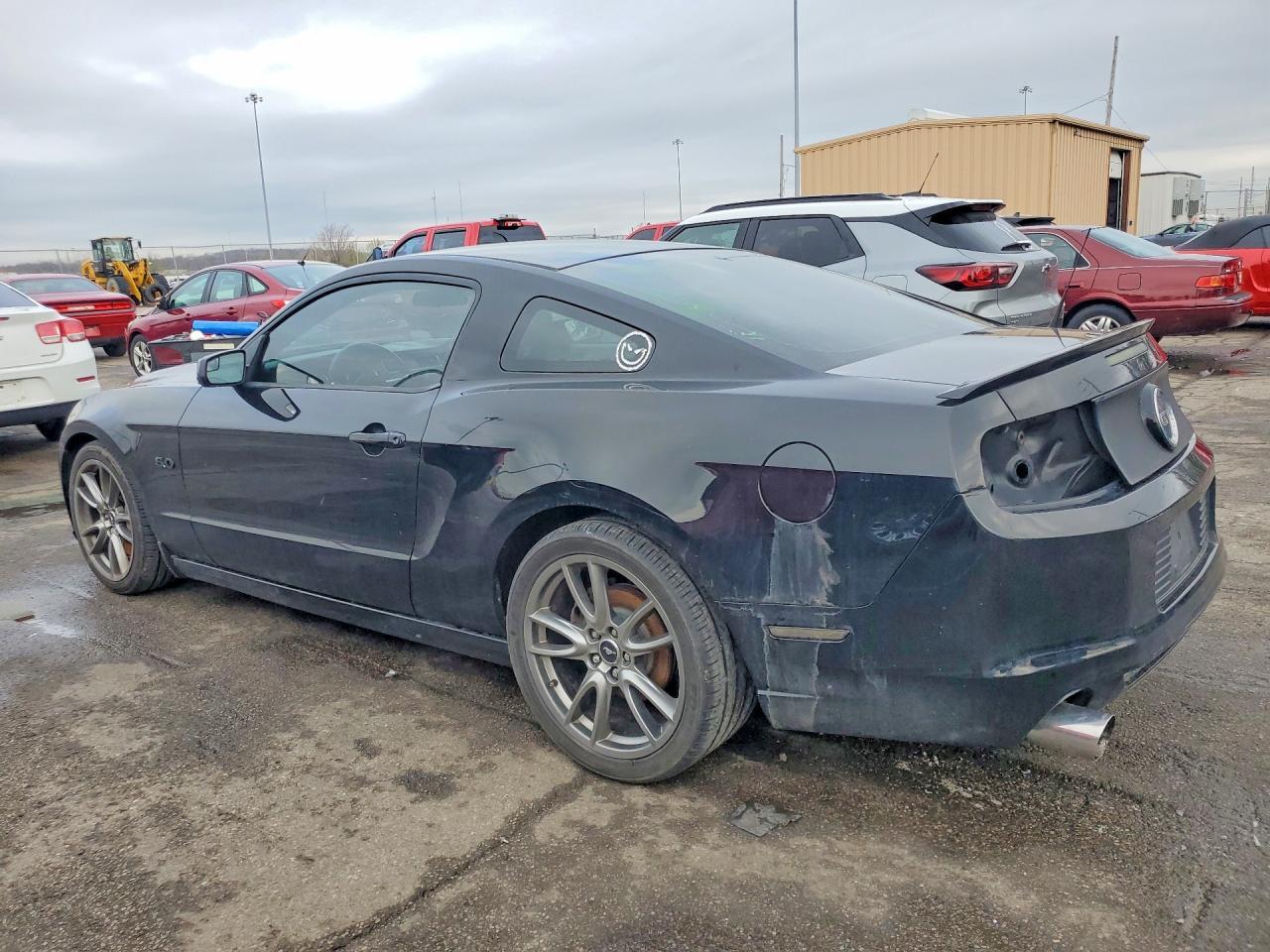 2013 FORD MUSTANG