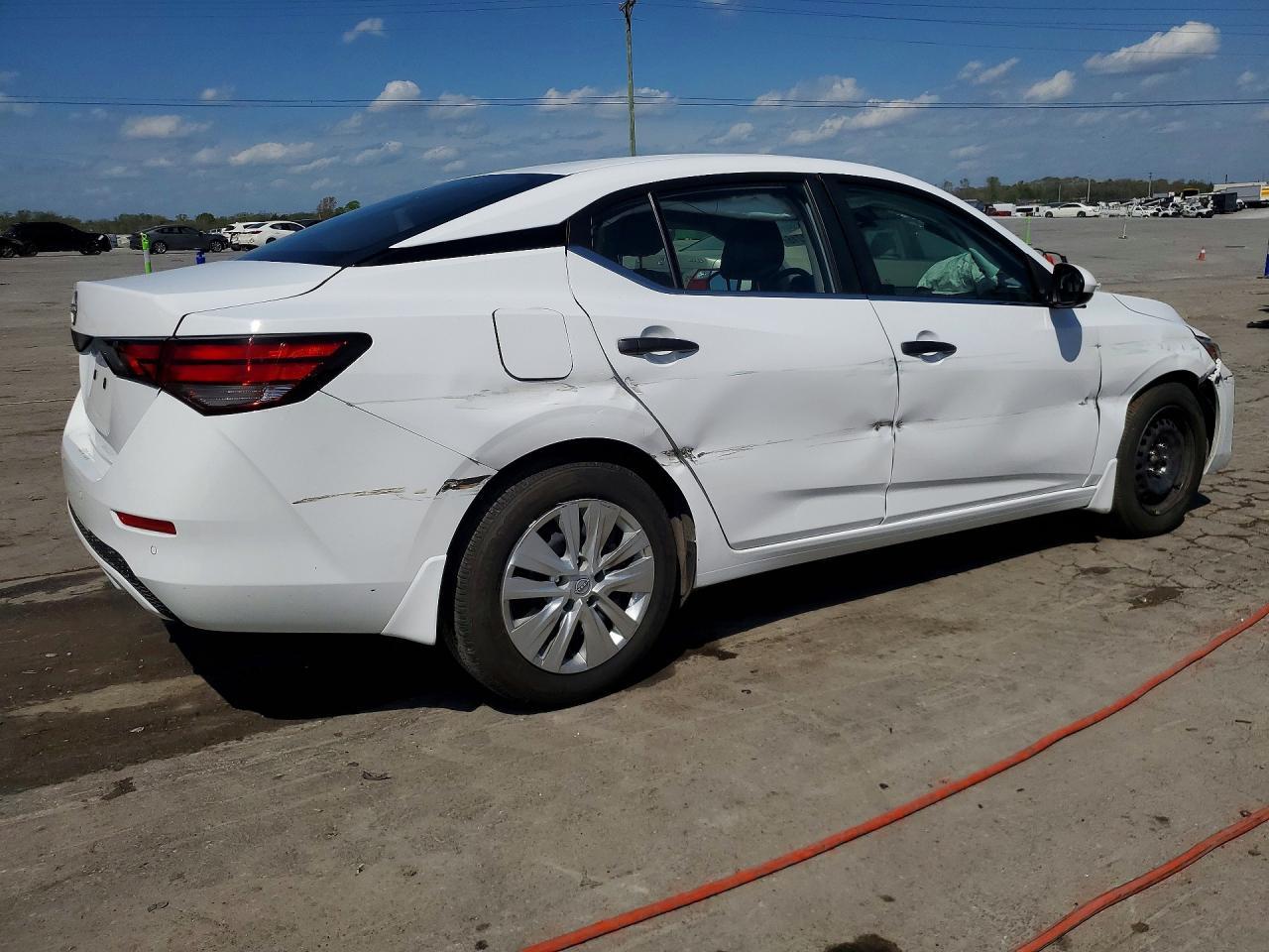 2025 NISSAN SENTRA