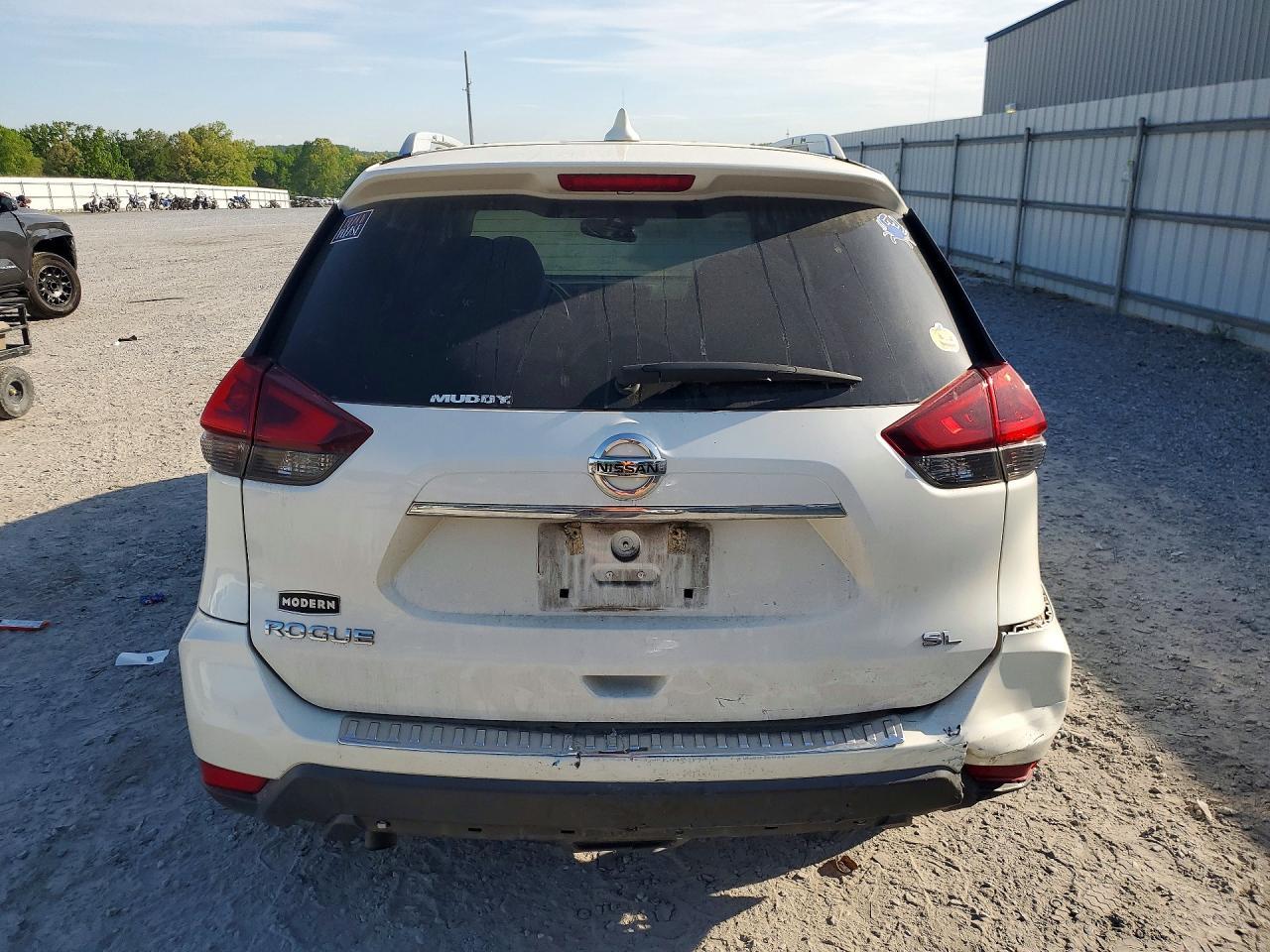 2018 NISSAN ROGUE