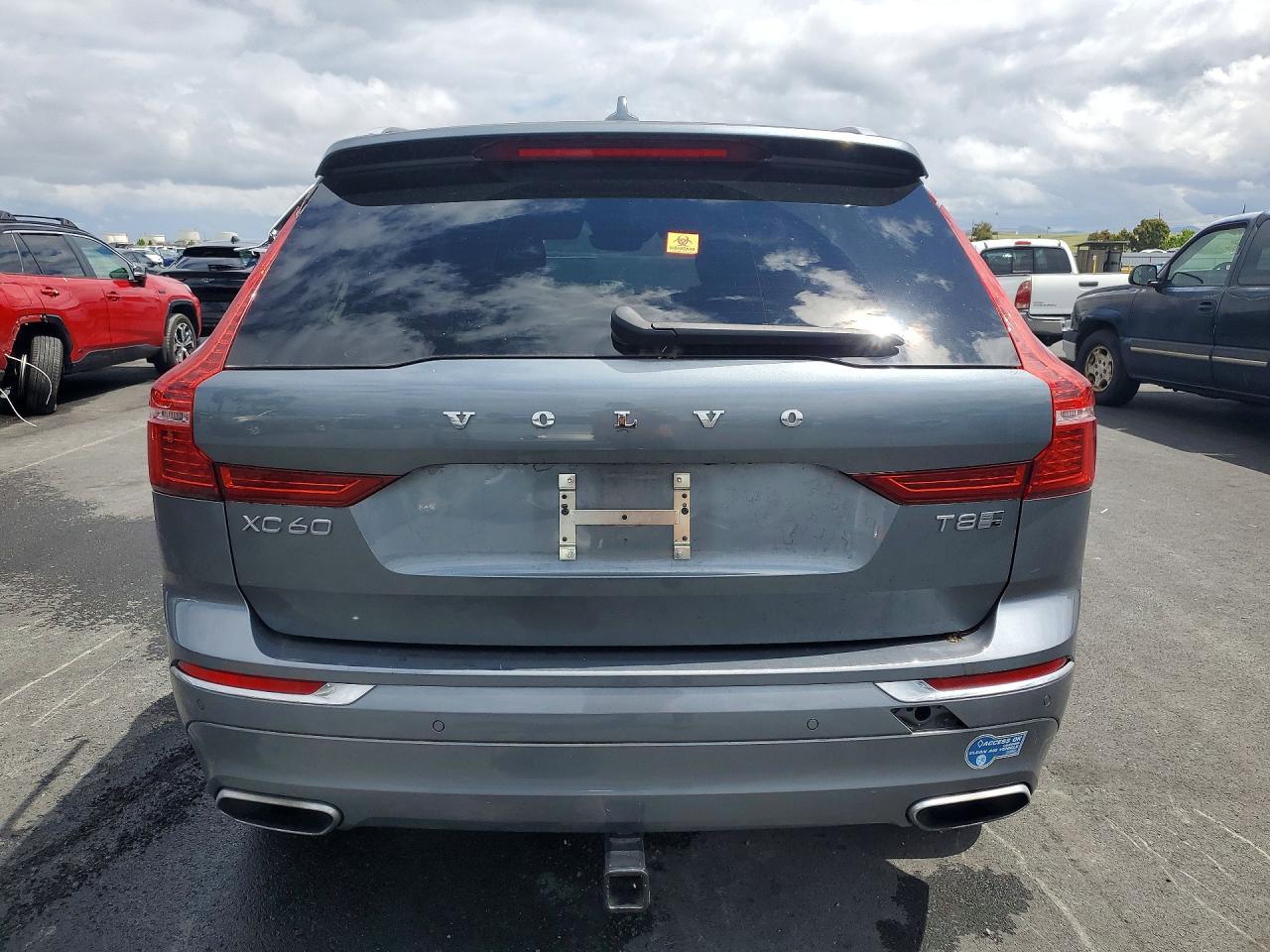 2020 VOLVO XC60