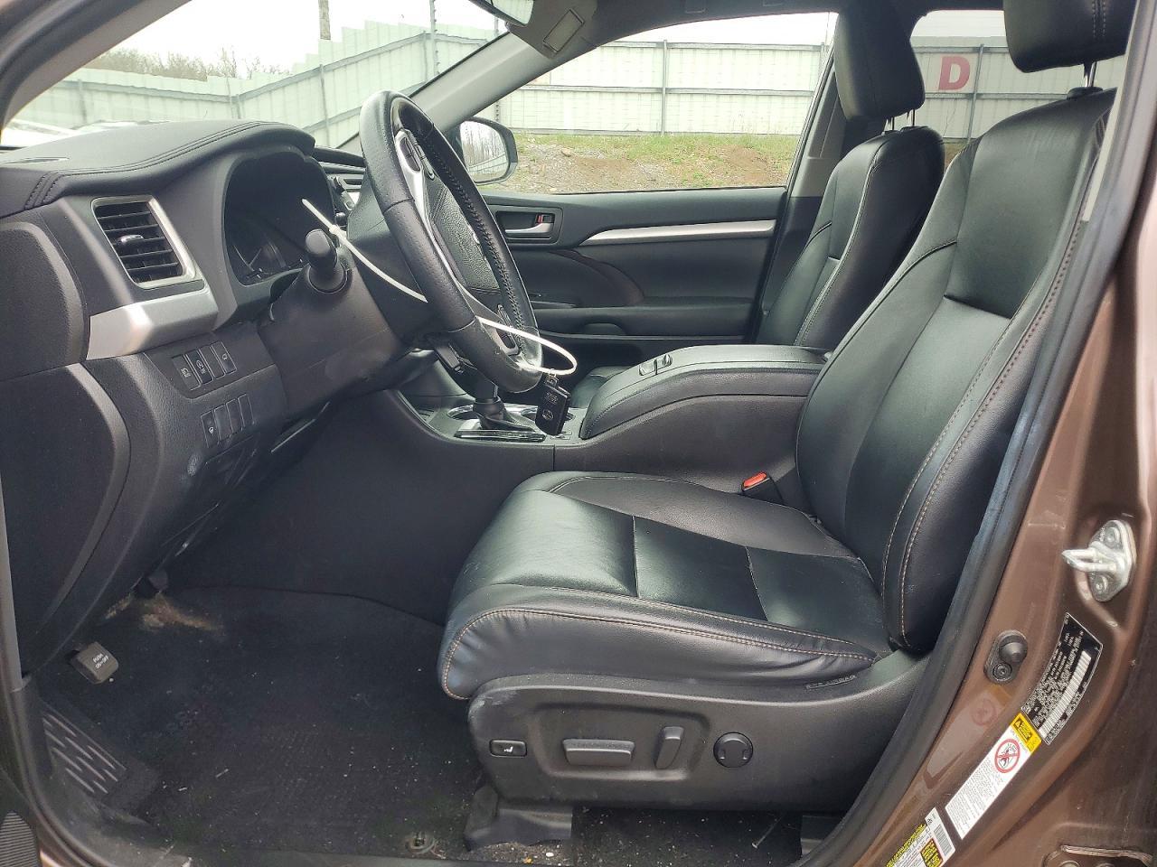 2019 TOYOTA /s/le/xle