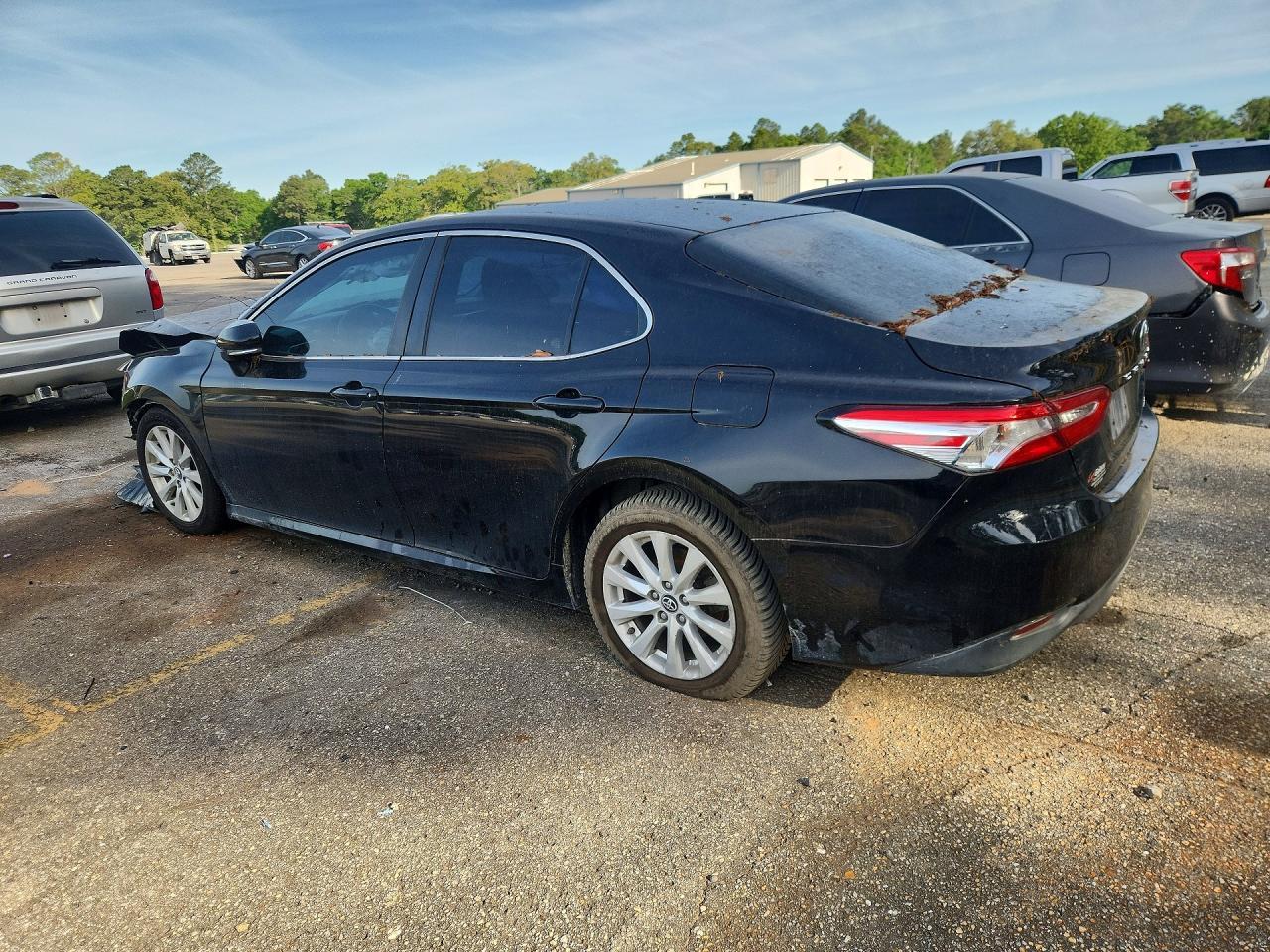 2018 TOYOTA CAMRY