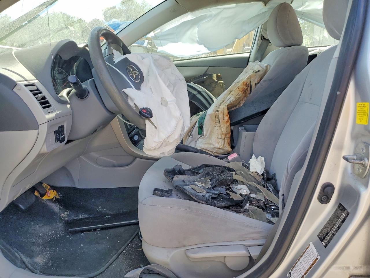 2010 TOYOTA COROLLA