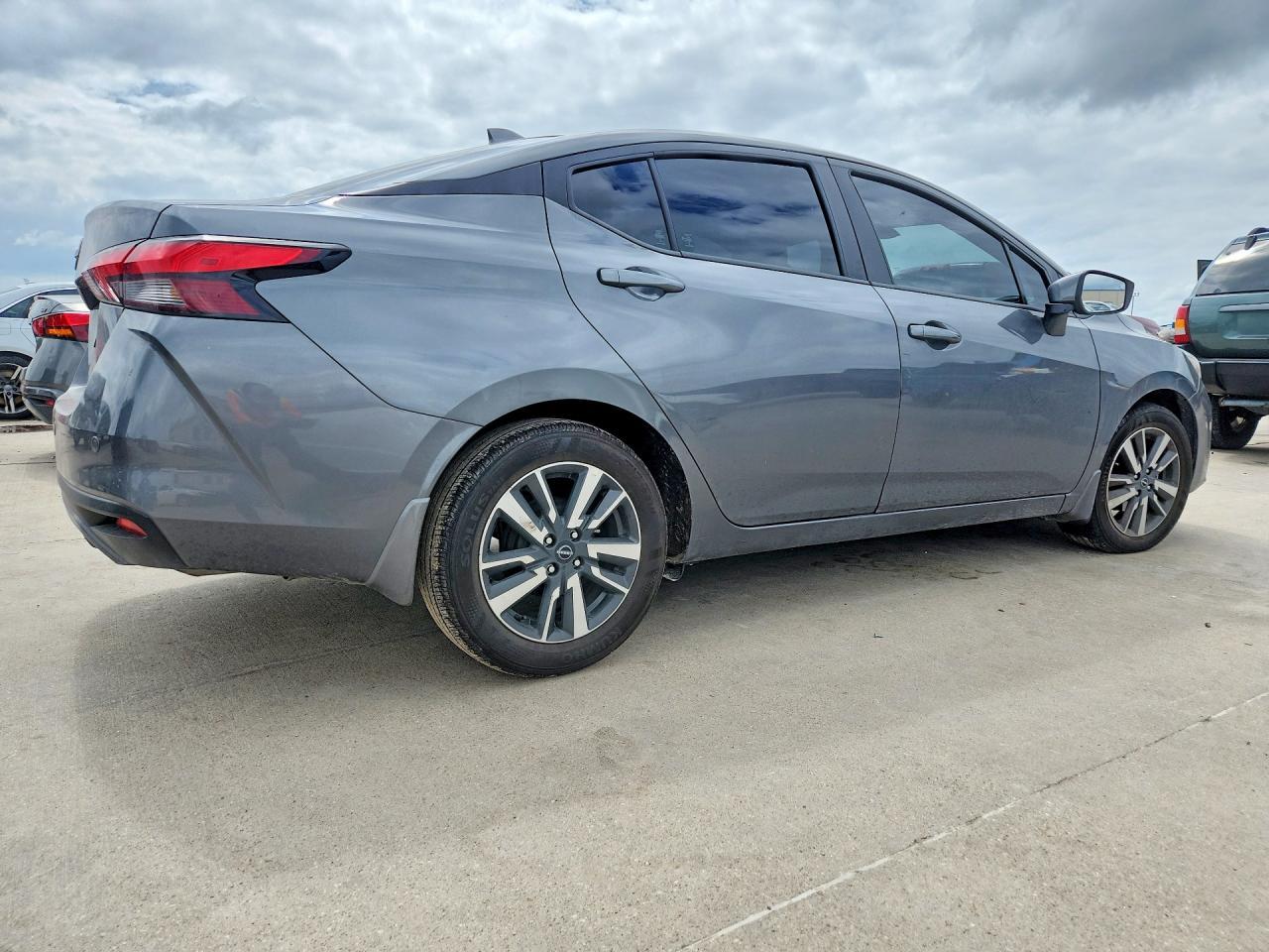 2025 NISSAN VERSA