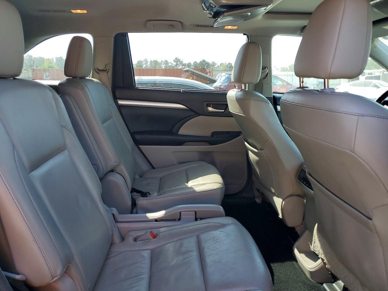 2014 TOYOTA HIGHLANDER