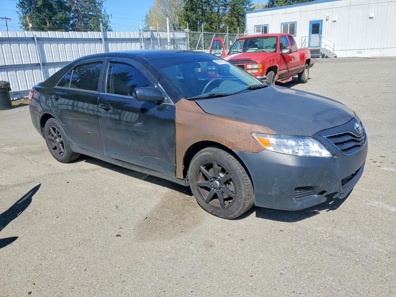 2010 TOYOTA CAMRY