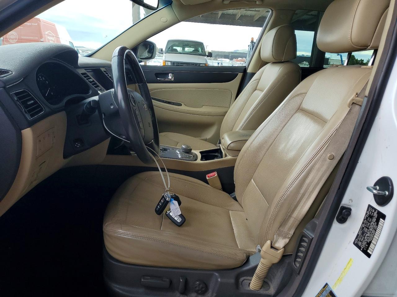 2011 HYUNDAI GENESIS