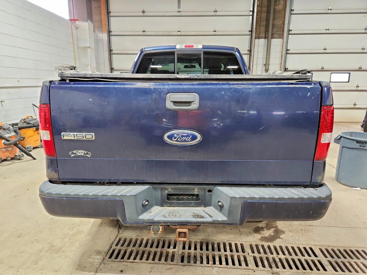 2004 FORD F-150 Lightning