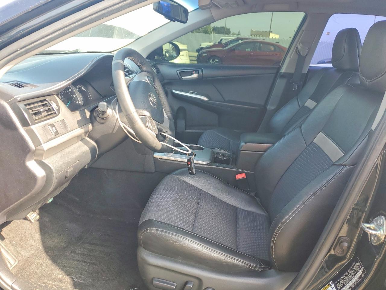 2014 TOYOTA CAMRY