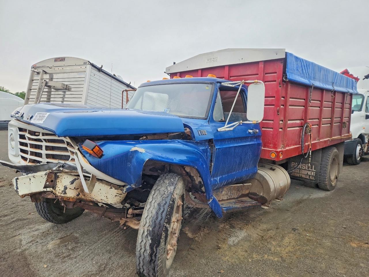 1976 FORD F700