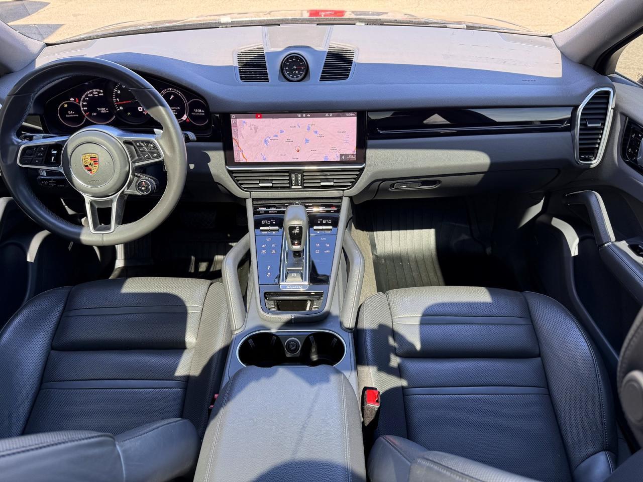 2021 PORSCHE CAYENNE