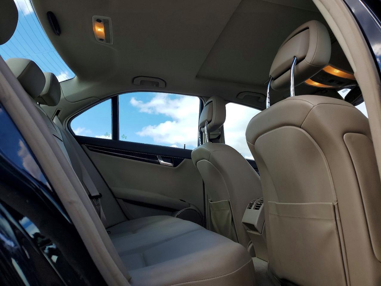 2010 MERCEDES-BENZ C