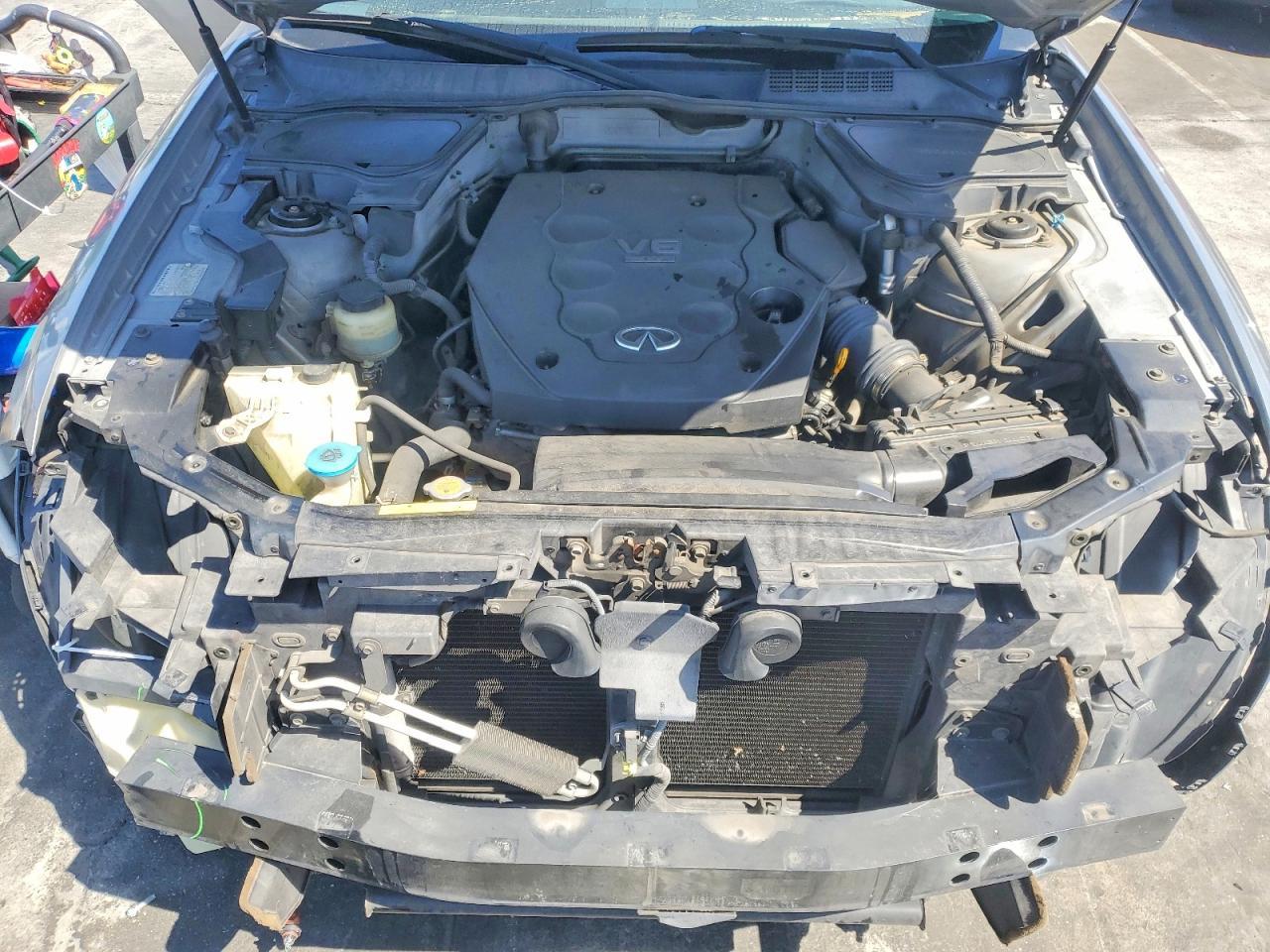 2004 INFINITI FX35