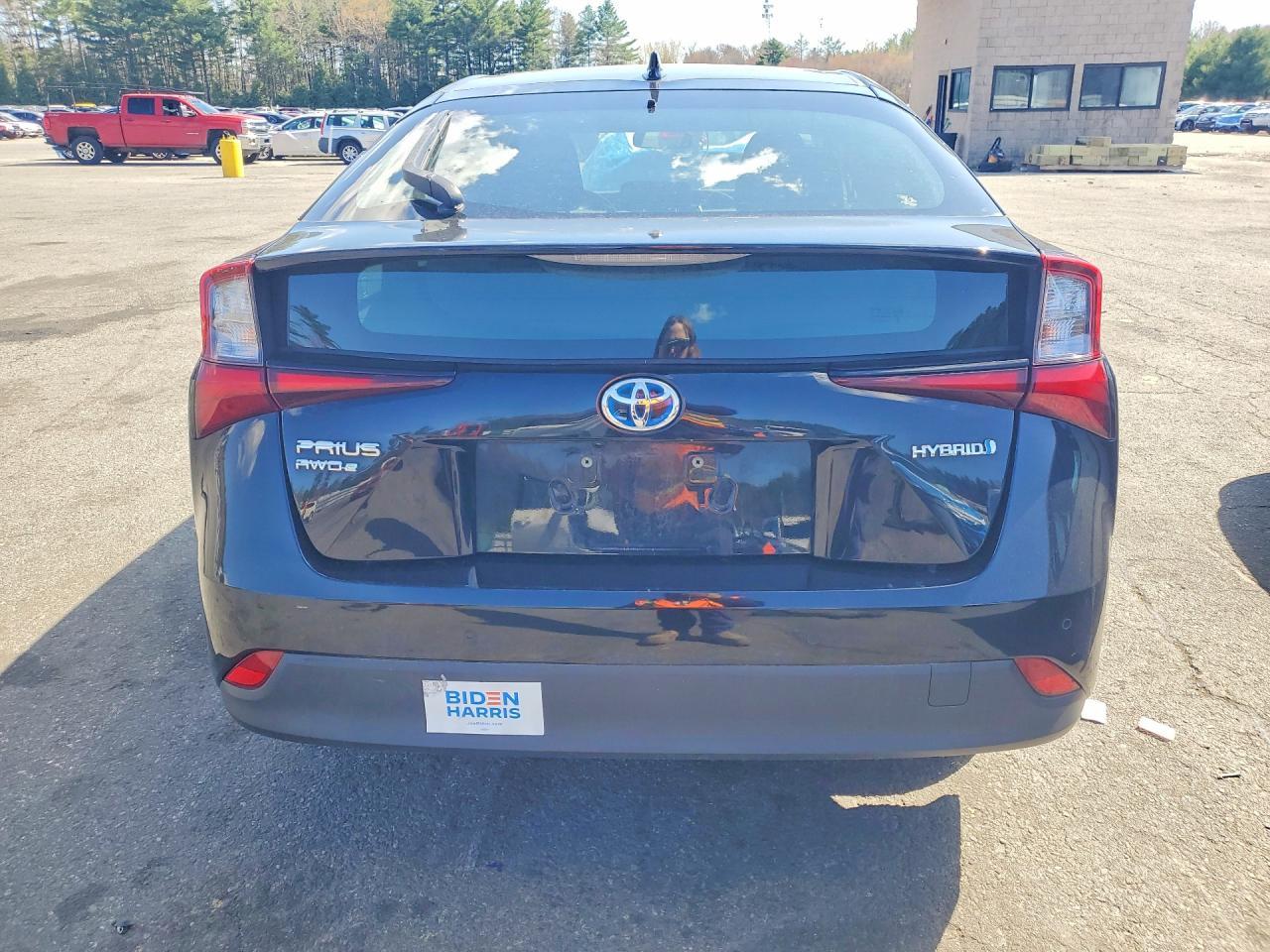 2019 TOYOTA PRIUS