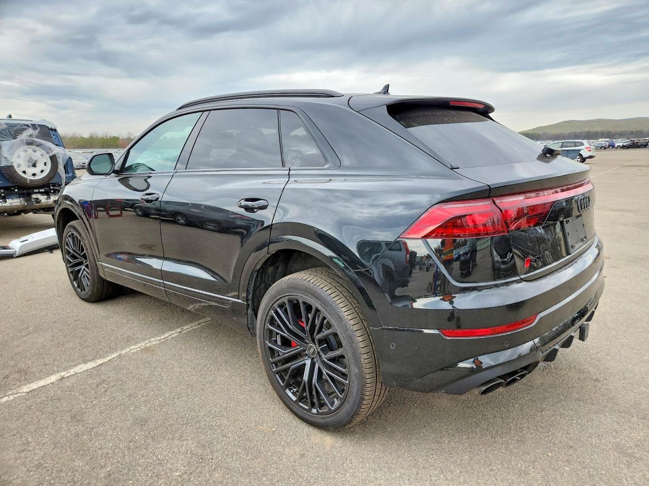 2025 AUDI SQ8
