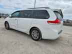 2013 TOYOTA SIENNA