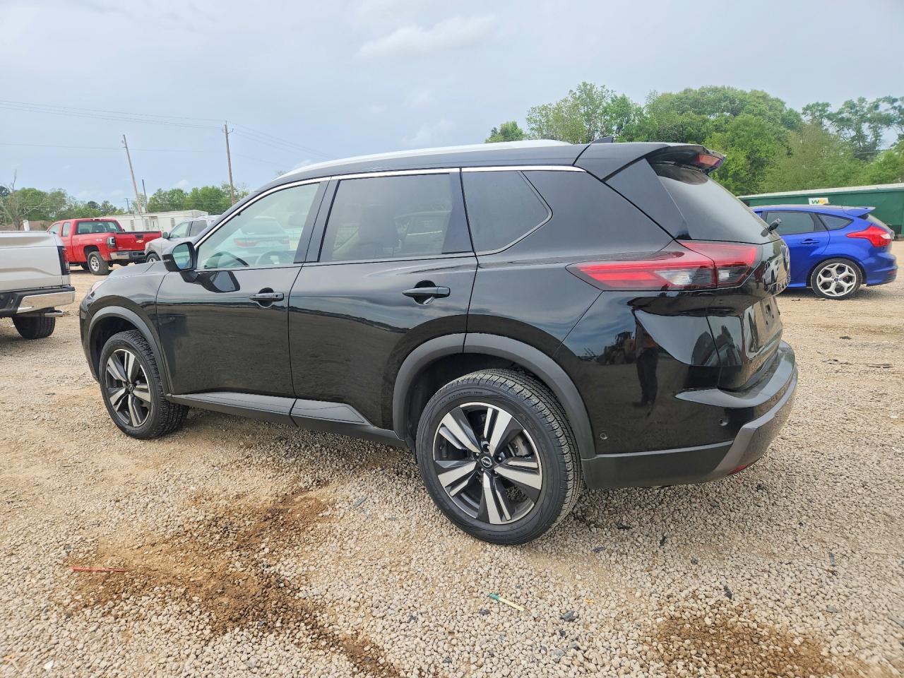 2024 NISSAN ROGUE