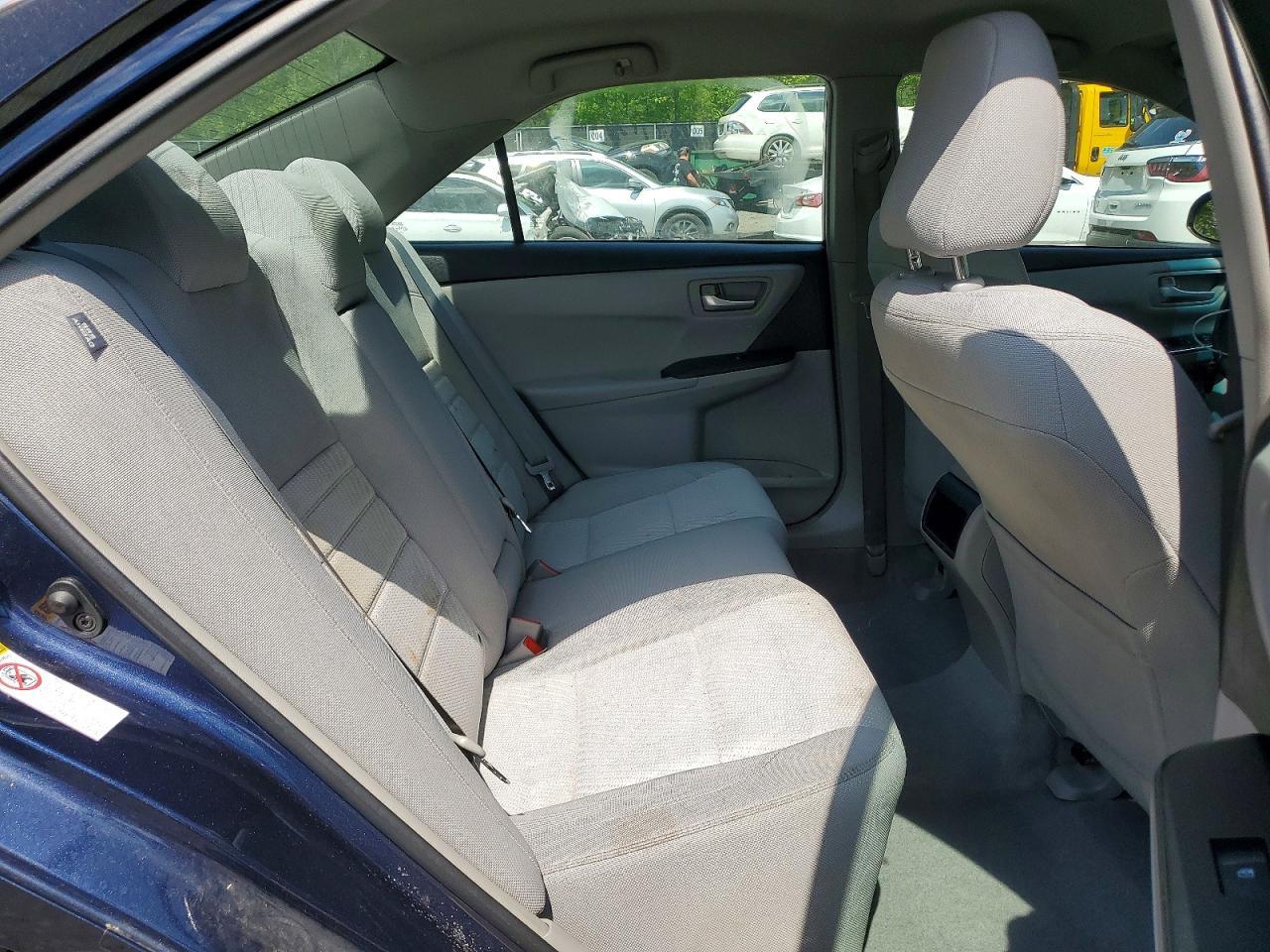 2016 TOYOTA CAMRY