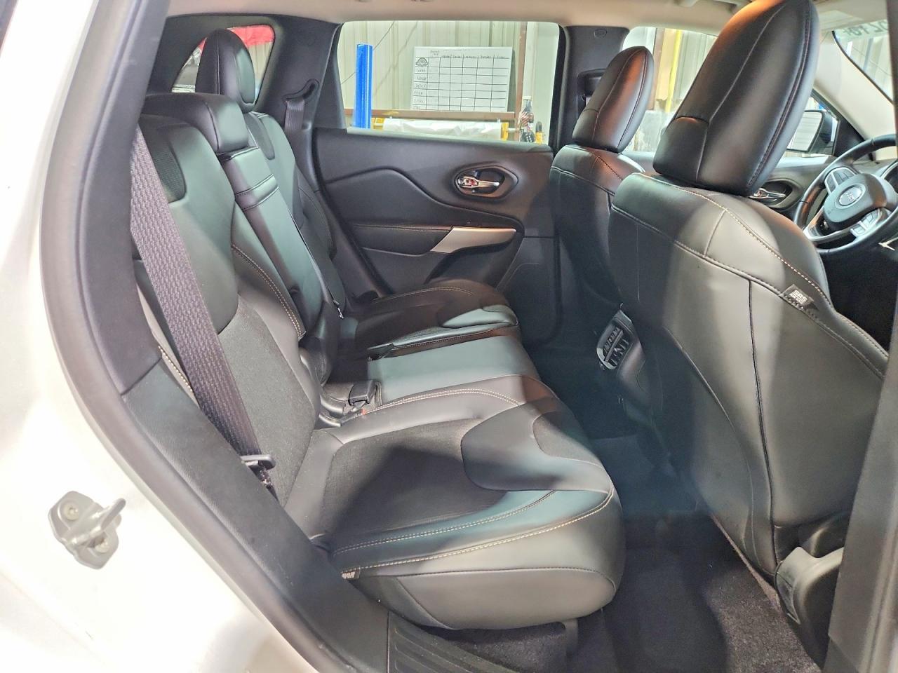 2018 JEEP CHEROKEE
