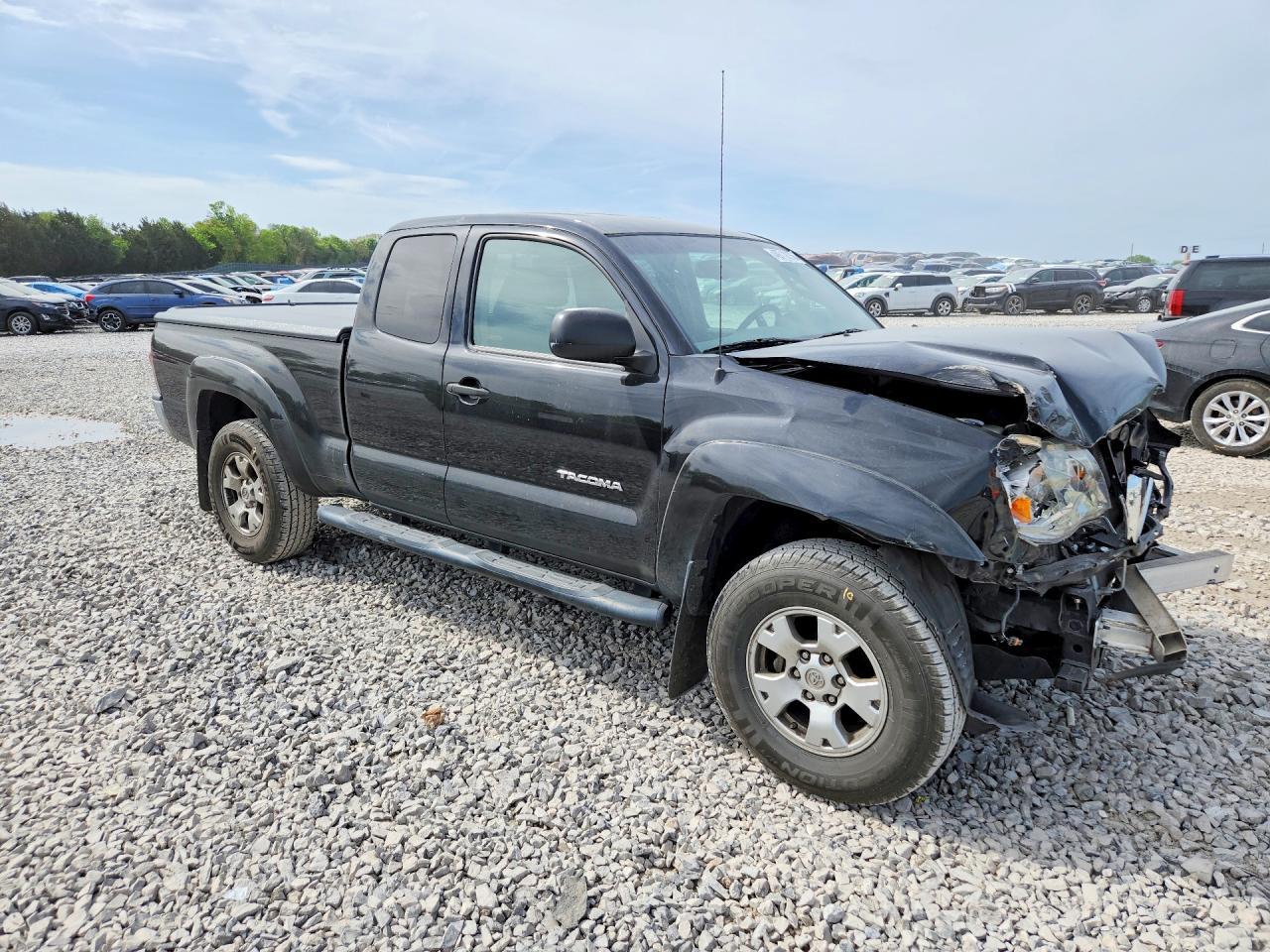 2011 TOYOTA TACOMA