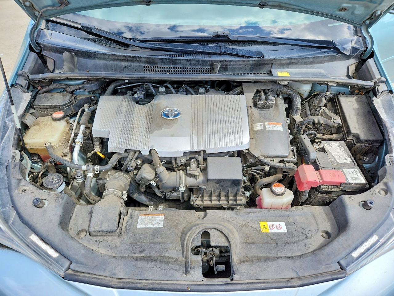 2016 TOYOTA PRIUS