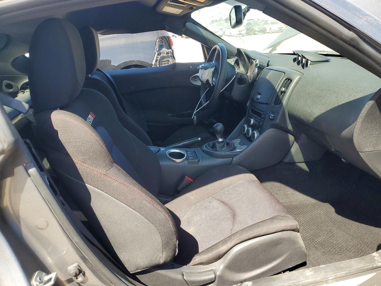 2014 NISSAN 370Z