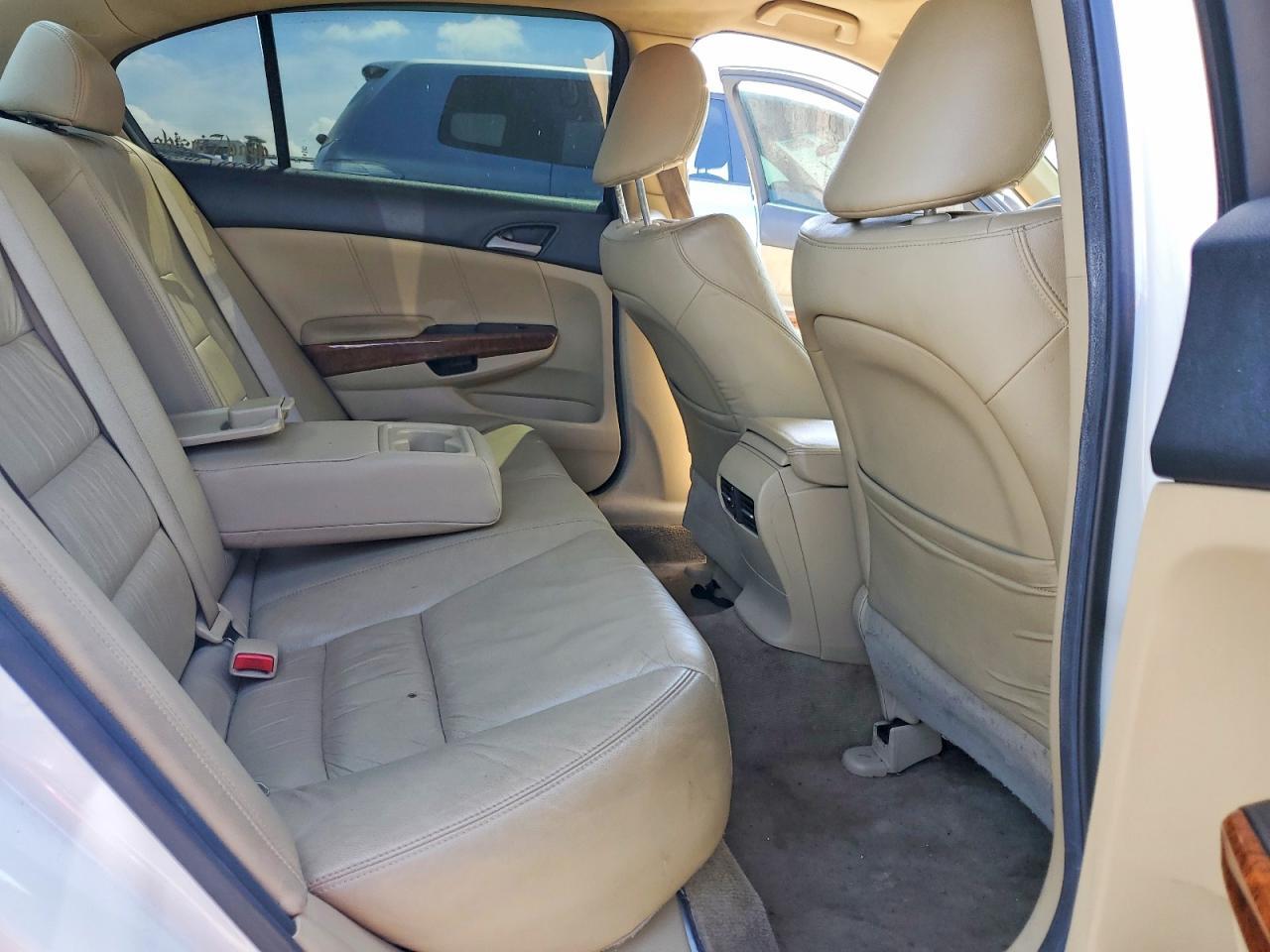 2012 HONDA ACCORD