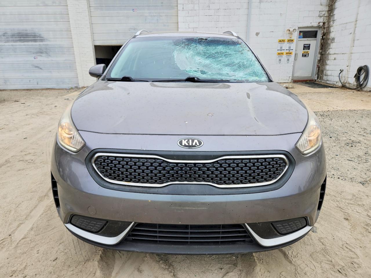 2017 KIA Niro