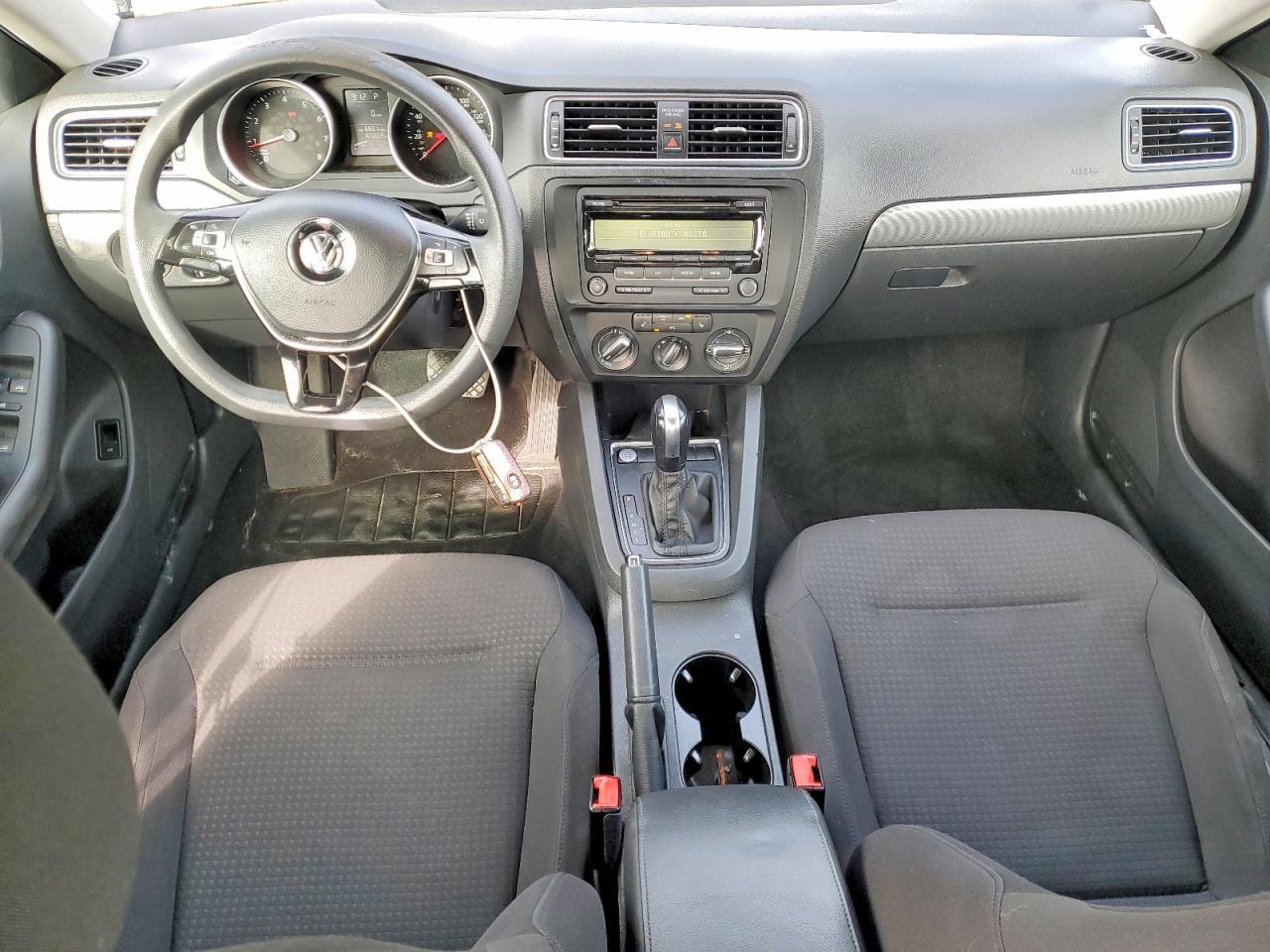 2015 VOLKSWAGEN JETTA