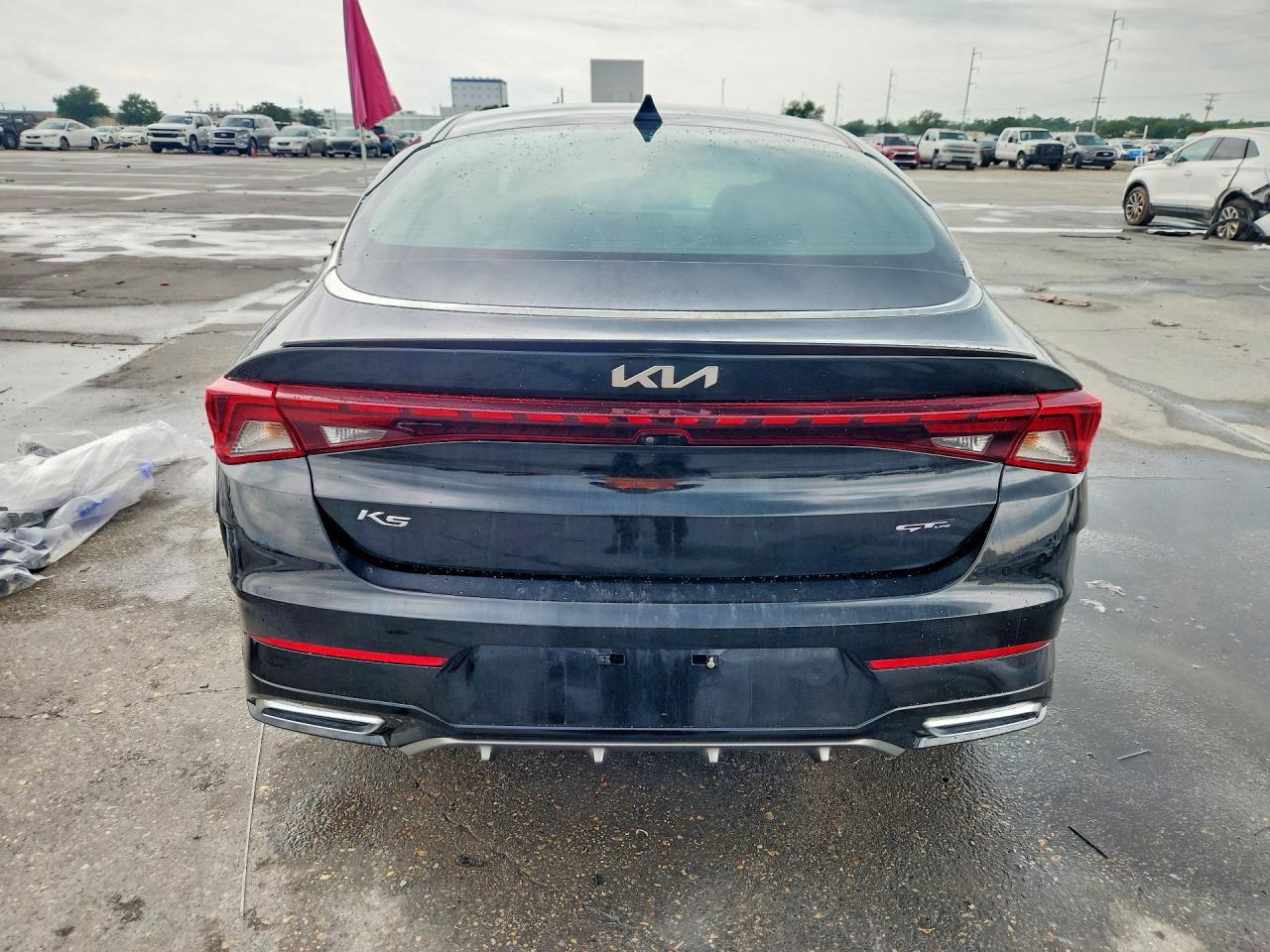 2022 KIA K5