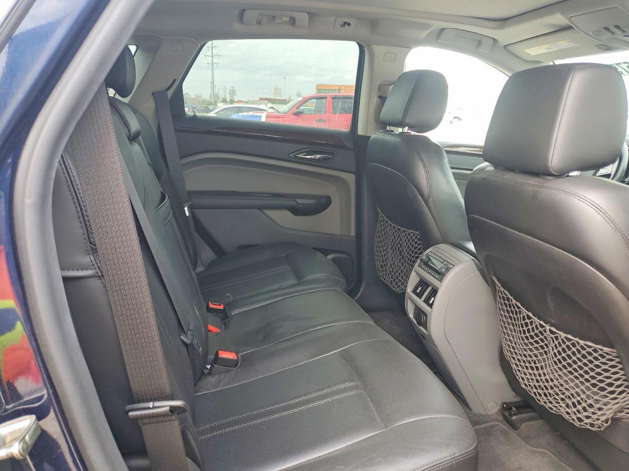2010 CADILLAC SRX