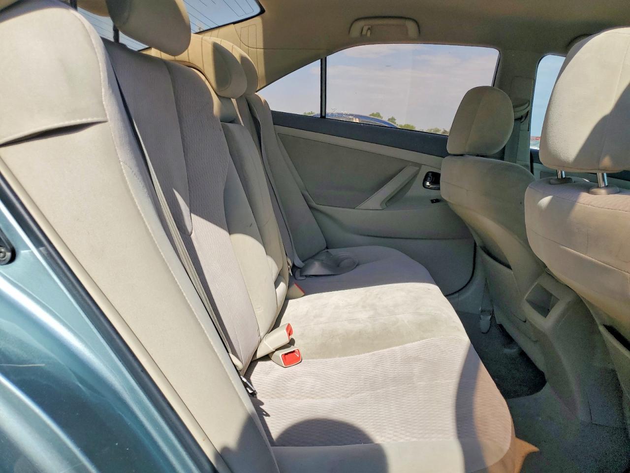 2011 TOYOTA CAMRY