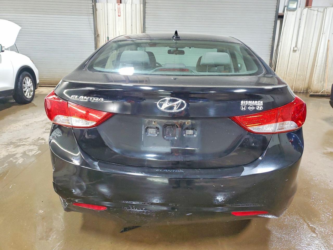 2012 HYUNDAI ELANTRA