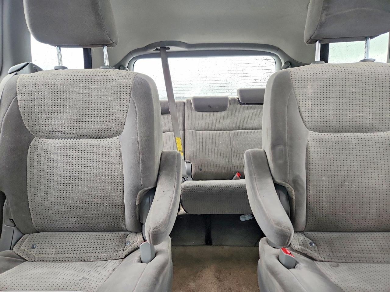 2010 TOYOTA SIENNA