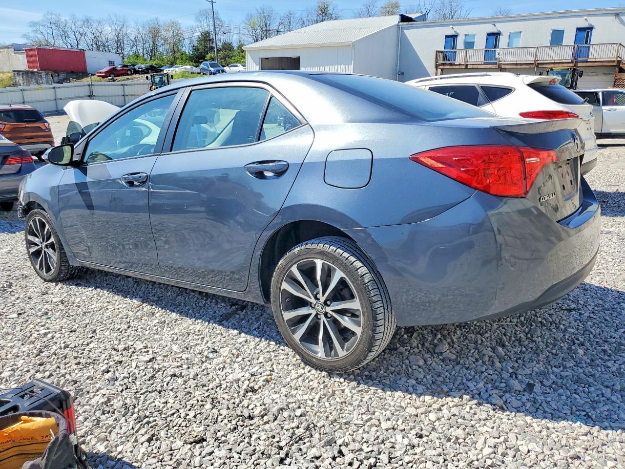 2017 TOYOTA COROLLA