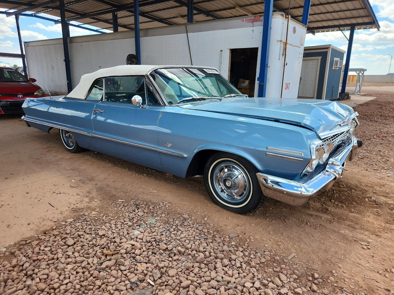 1963 CHEVROLET IMPALA