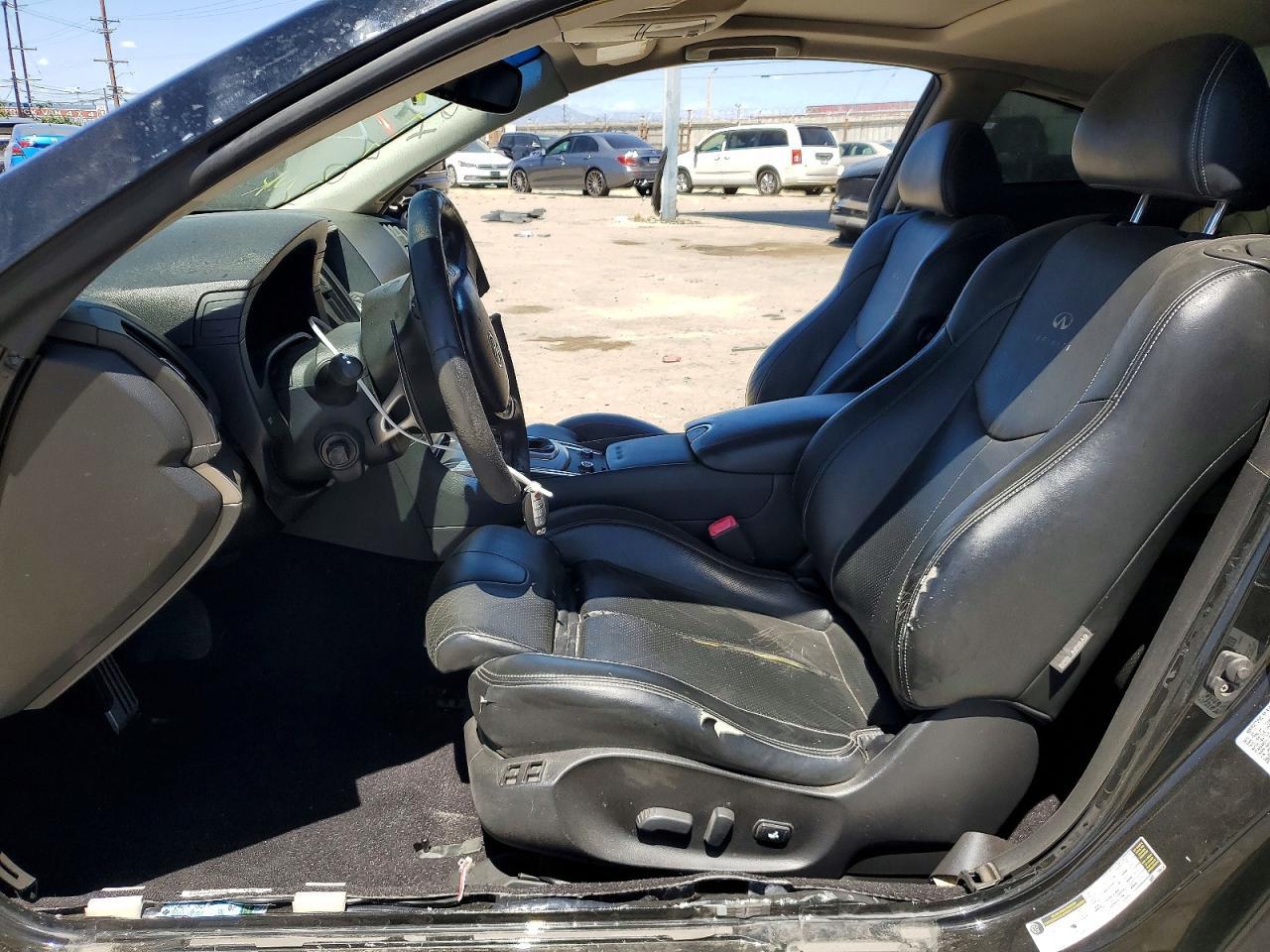 2012 INFINITI G37
