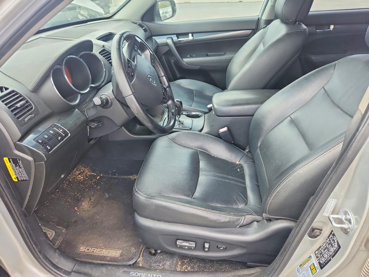 2011 KIA SORENTO