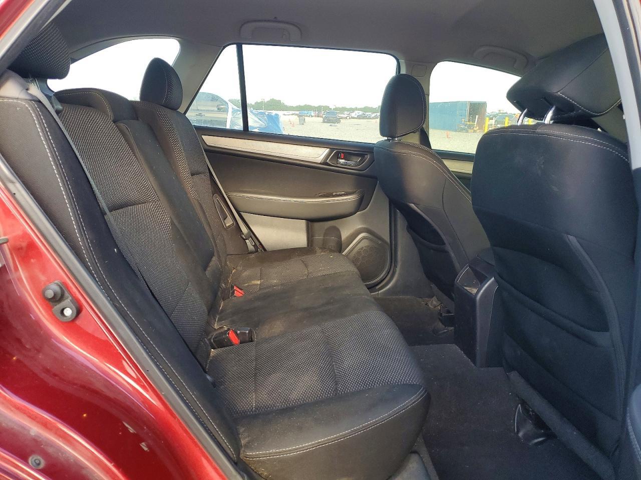 2015 SUBARU Outback