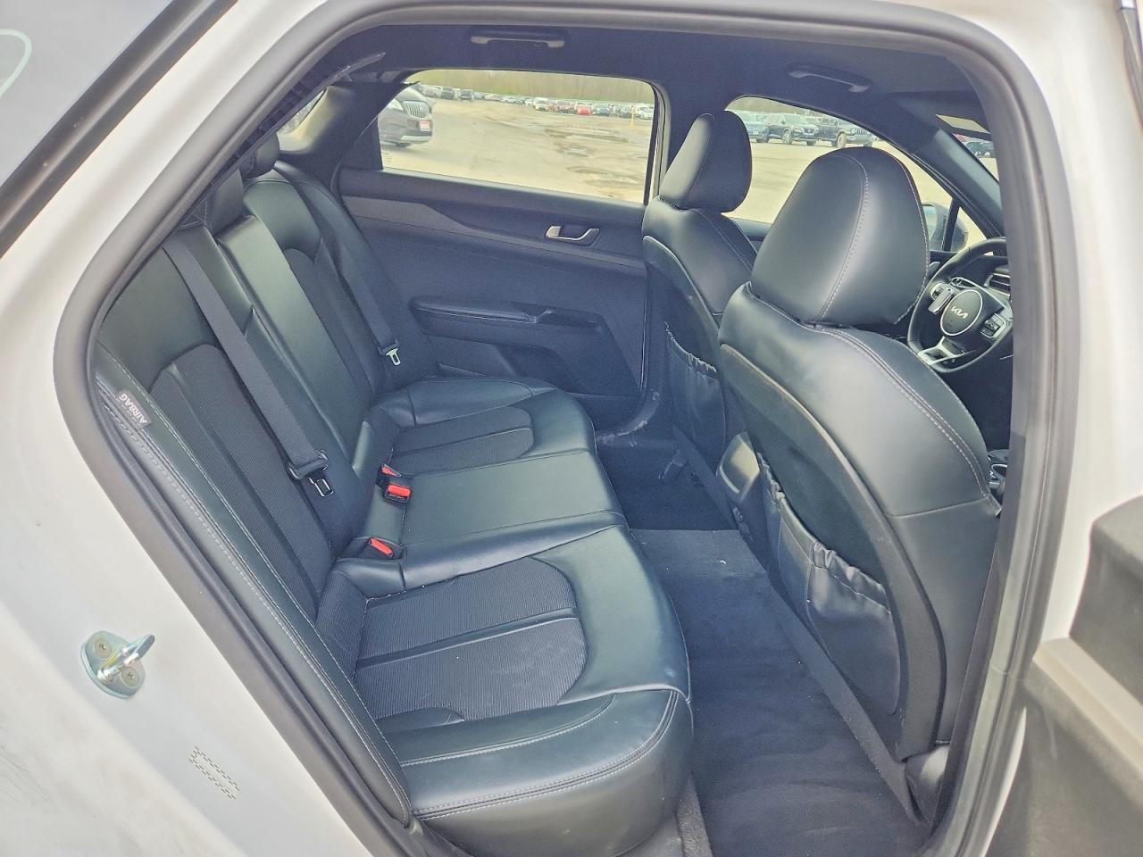 2022 KIA K5