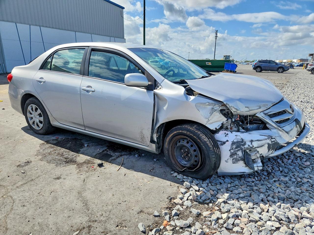 2011 TOYOTA COROLLA