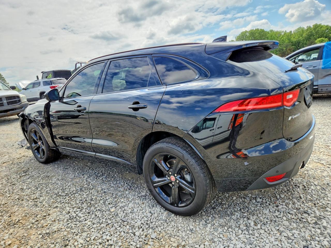 2019 JAGUAR F-Pace