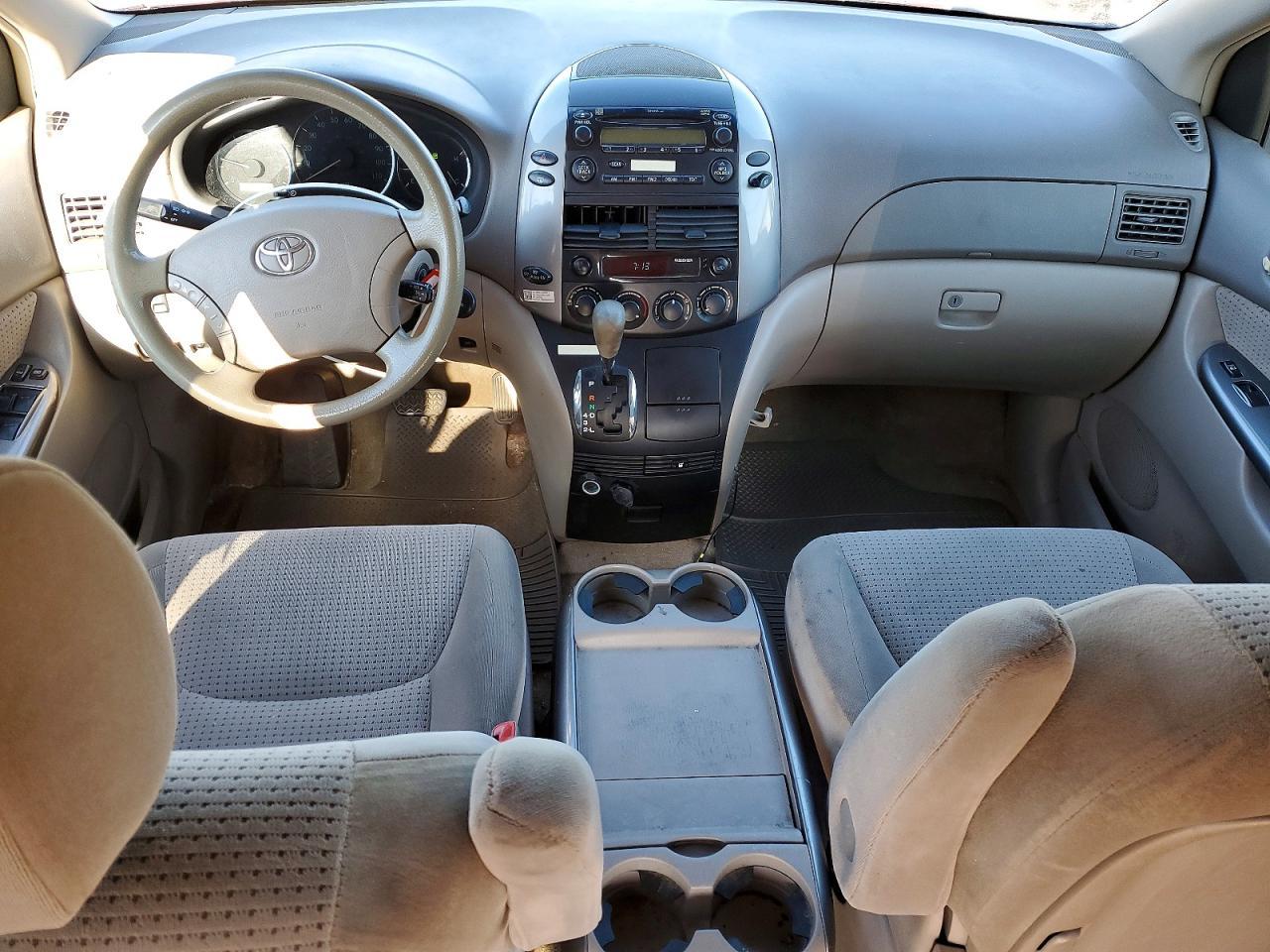 2006 TOYOTA SIENNA